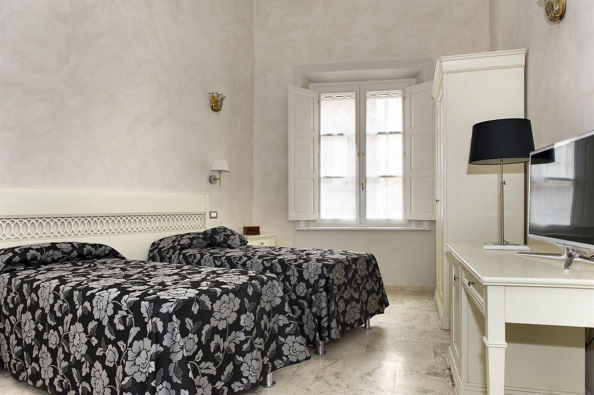 Relais Dei Mercanti B&B And Suites Pisa Ngoại thất bức ảnh